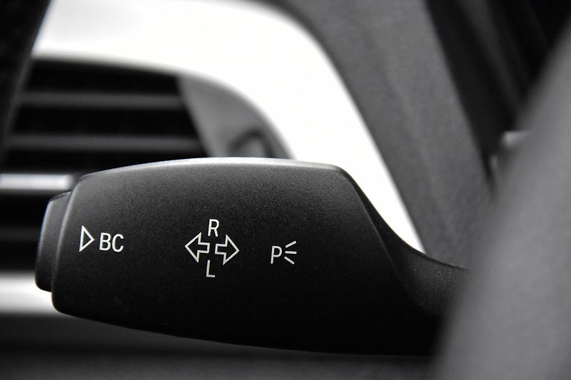 BMW Řada 1 1.6d 6st, KLIMA, TEMPOMAT, ALU - fotka 14 z 50