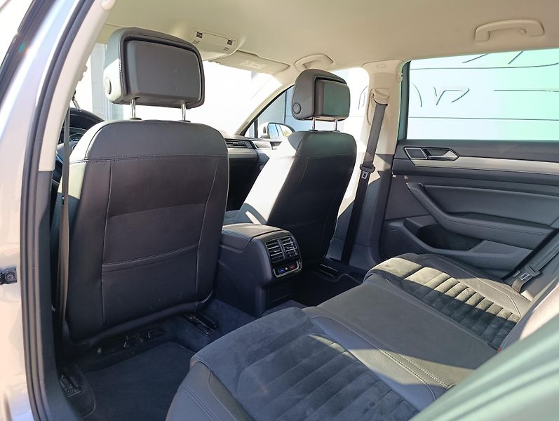 Volkswagen Passat 2.0TDI DSG ČR 1. MAJITEL DPH - fotka 13 z 30