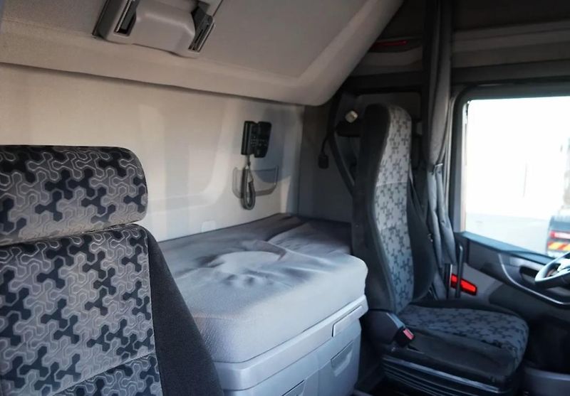 Scania (2019) R730 6x4 tahač 180t EURO 6 - fotka 23 z 25
