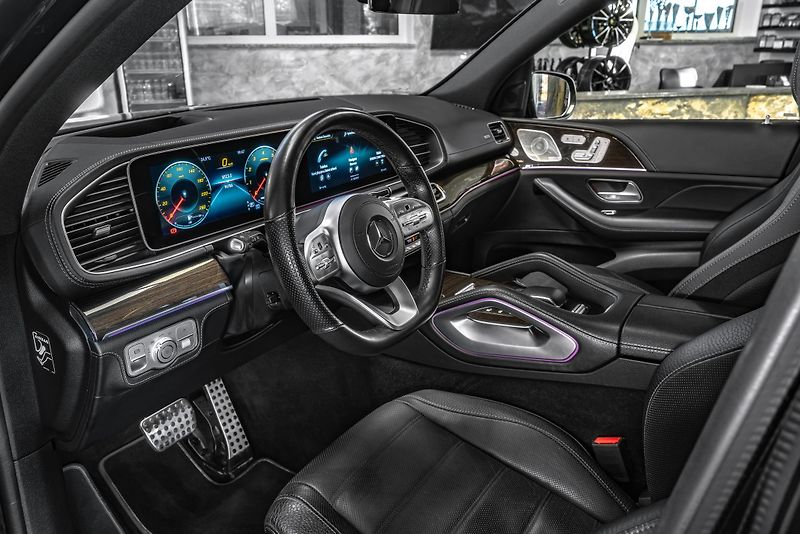 Mercedes-Benz GLS 580 4MATIC BURM/360/HUD/7/AIR/ - fotka 9 z 23