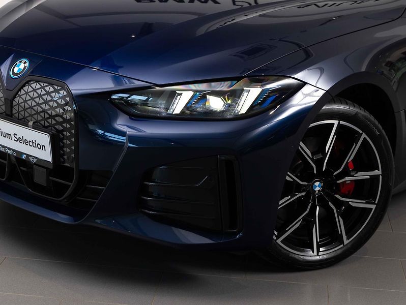 BMW i4 xDrive40 Gran Coupe - fotka 7 z 22