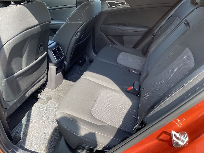 Kia Sportage (2024) 1.6 T-GDI 4x4 Exclusive - fotka 9 z 33