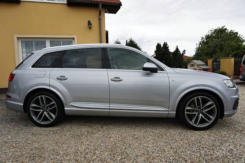 Audi Q7 (2016) S-LINE 3,0 TDI 200 kW - fotka 3 z 55