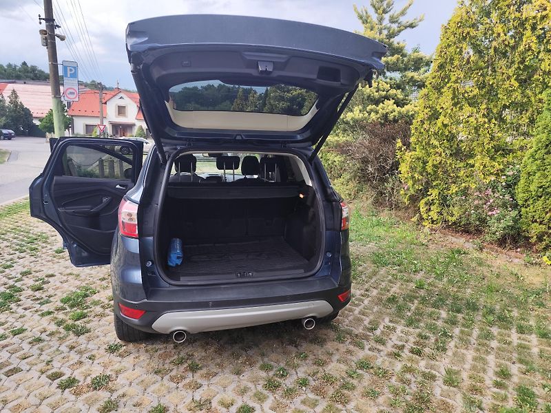 Ford Kuga (2019) Titanium - fotka 6 z 9