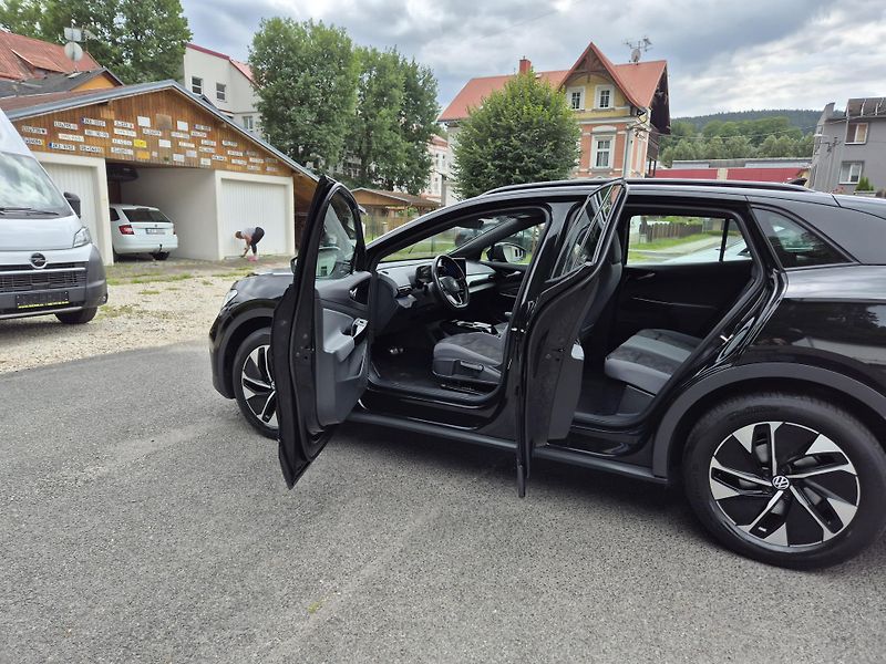 Volkswagen ID.4 150kw, PERFORMACE SOH 96,0% - fotka 13 z 45