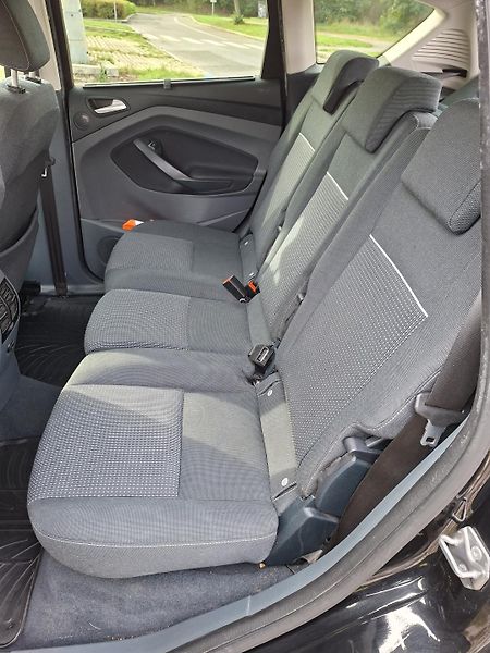 Ford C-MAX (2014) - fotka 8 z 17