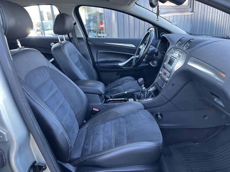 Ford Mondeo 2.0TDCi ALU KLIMA PŮVOD ČR - fotka 26 z 34