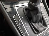 Volkswagen Golf (2015) Comfortline 2.0 TDI, Automat - náhled 16