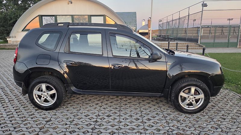 Dacia Duster (2013) 77 kW 1.6 16V 4x4 CZ, tazne - fotka 4 z 29