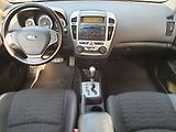 Kia Ceed (2008) HB 1.6CRDi AT Exclusive - náhled 12