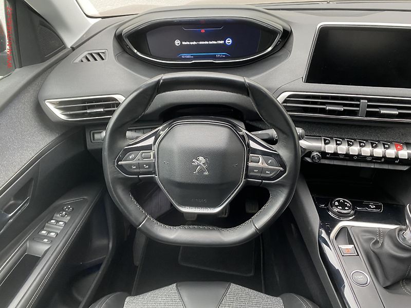 Peugeot 3008 (2019) 1.5 HDi, Allure, LED, kamera - fotka 11 z 18