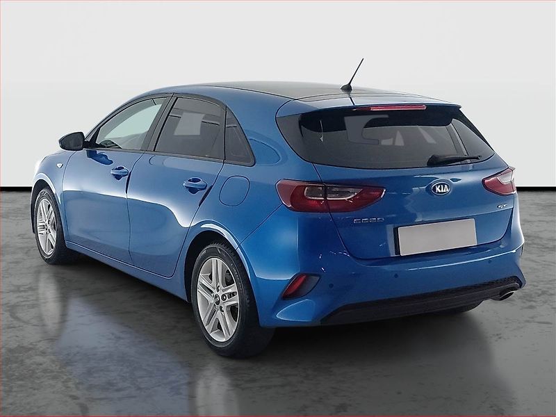 Kia Ceed (2019) Cool 1.4 CVVT, ČR,1.maj - fotka 4 z 17