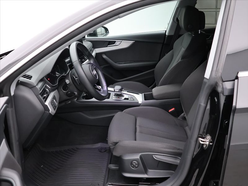 Audi A5 Sportback 2.0 45 TFSi 180kW Ad - fotka 11 z 28