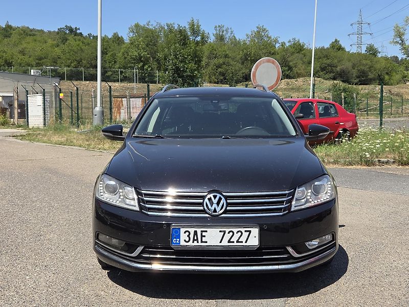 Volkswagen Passat 1,8Tsi 118kw - fotka 2 z 11