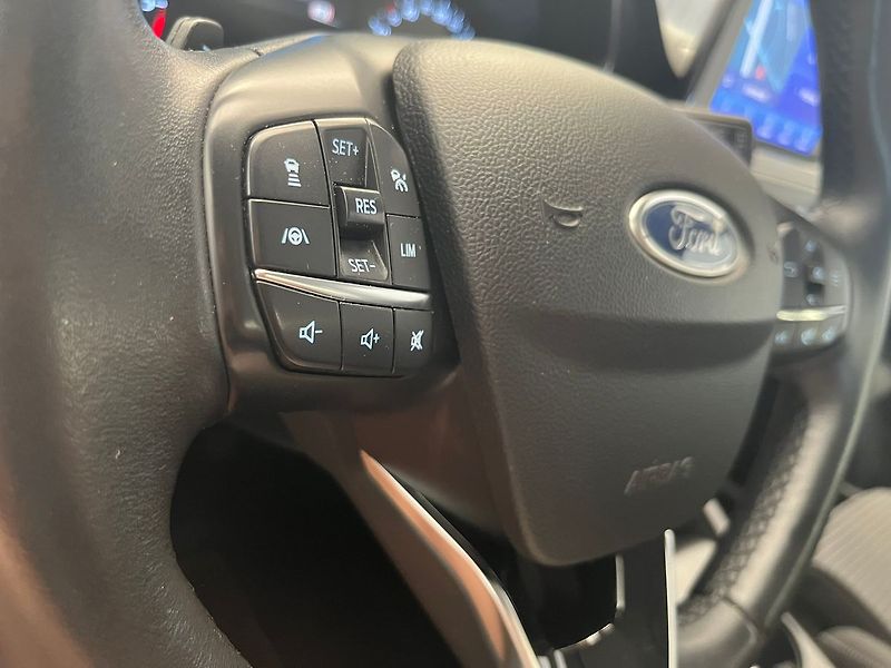 Ford Focus 2.0 EB Titanium LED - fotka 21 z 66