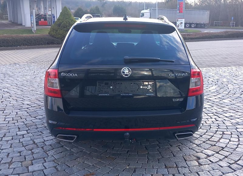 Škoda Octavia RS 2.0 TDI 135kW - fotka 5 z 30