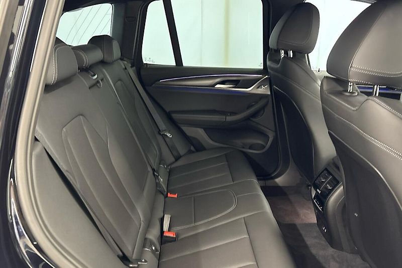 BMW X3 xDrive20d - fotka 12 z 13