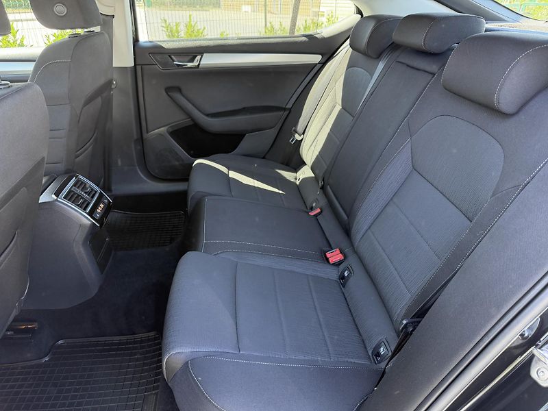 Škoda Superb (2018) 2.0 TDi 110 kw/Style - fotka 11 z 20