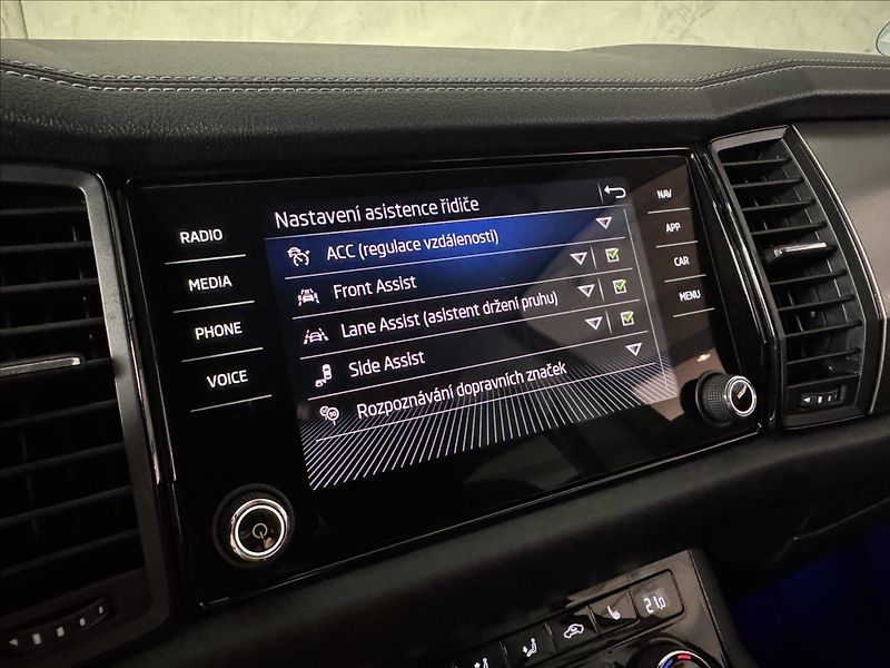 Škoda Kodiaq 2,0 TDi  DSG Clever LED Assist - fotka 30 z 48