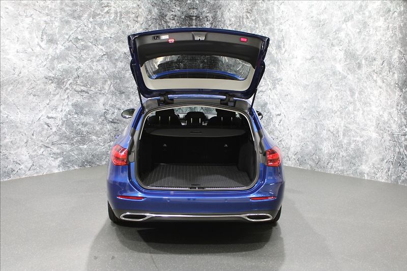 Mercedes-Benz Třídy C 2,0 200d 9G Avantgarde - fotka 5 z 34