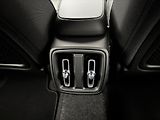 Volvo XC40 B3 CORE AUT CZ 1.maj REZERVACE - náhled 24