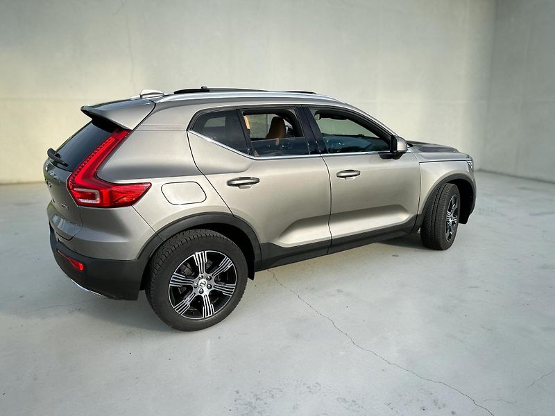 Volvo XC40 (2020) D3|Inscr.|Pano|Kam|Kůže|Tažné| - fotka 2 z 14