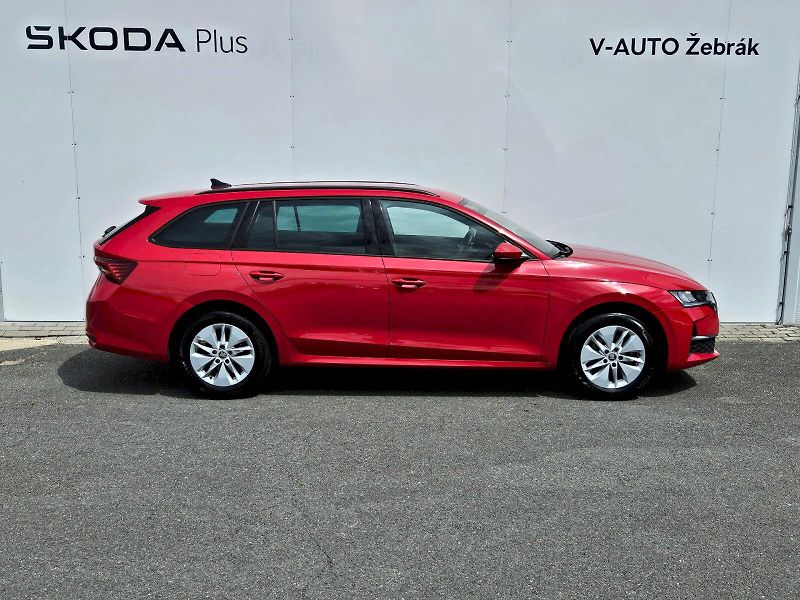 Škoda Octavia (2025) COMBI SELECTION 1,5 TSI 85 KW - fotka 9 z 28