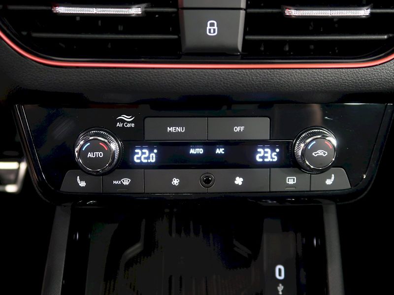Škoda Scala (2025) MONTE CARLO 1.5TSI 110KW DSG Z - fotka 31 z 40