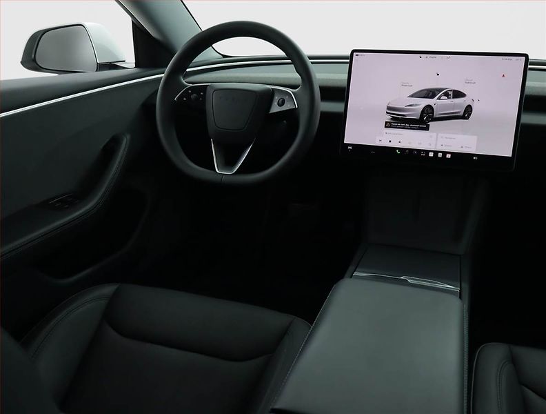 Tesla Model 3 (2025) Standard Range 60kWh, SoH 97% - fotka 7 z 20