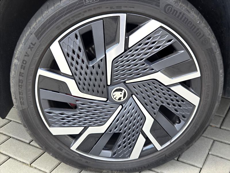 Škoda Kodiaq 2,0 TSi DSG 4x4 RS Tažné z. 1. - fotka 11 z 15