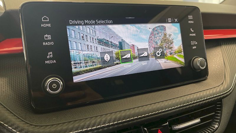 Škoda Fabia (2025) Monte Carlo 1.0TSI 85kW DSG - fotka 28 z 30
