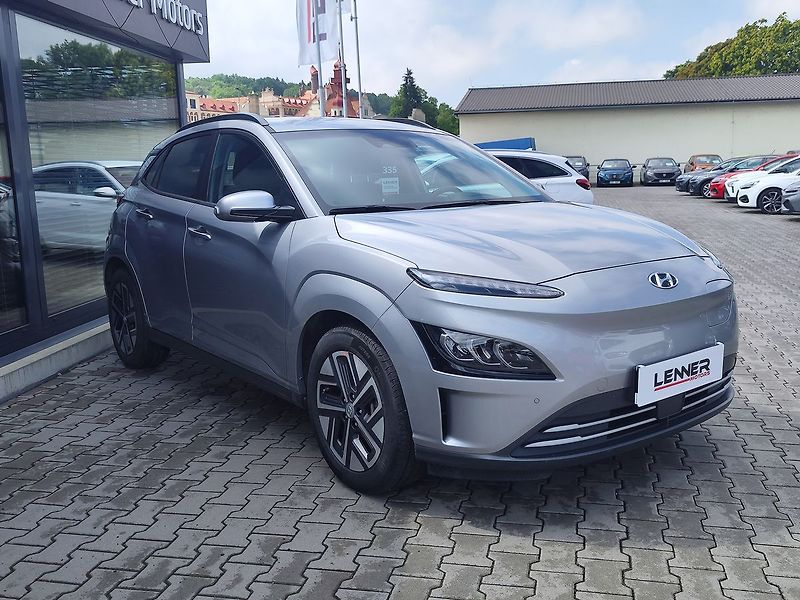 Hyundai Kona EV/150kW 64kWh Style AT - fotka 3 z 35
