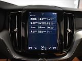 Volvo XC60 2,0 D4 AWD Momentum Tažné,BLIS - náhled 17