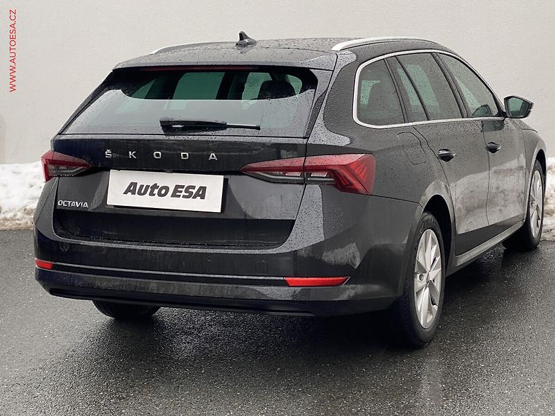 Škoda Octavia (2020) 2.0 TDi, Style, DSG, LED - fotka 4 z 18