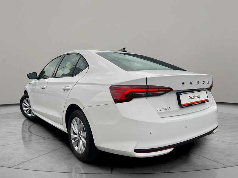Škoda Octavia TOP SELECTION 1,5 TSI 110kW - fotka 7 z 26