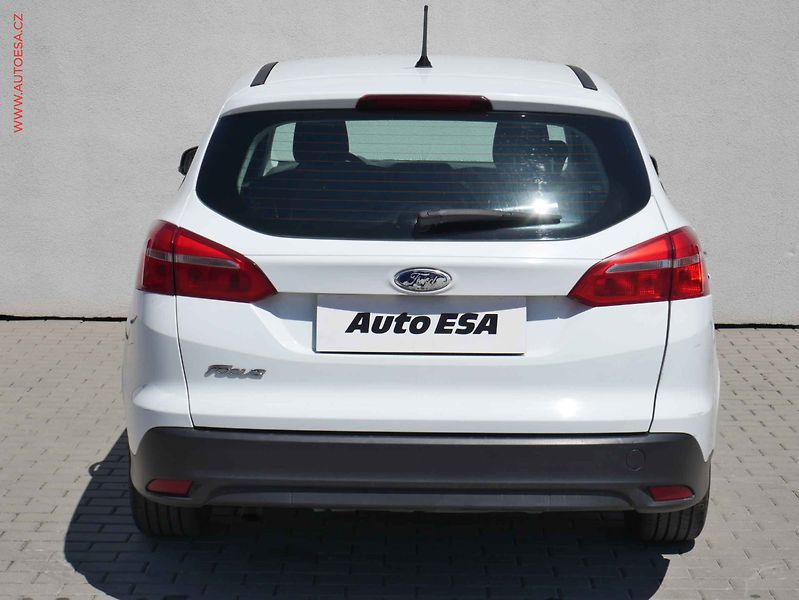 Ford Focus (2015) 1.5TDCi, 2.maj,ČR, servis - fotka 5 z 18