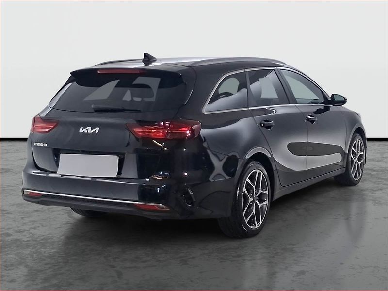 Kia Ceed (2025) 1.5 T-GDI - fotka 5 z 16