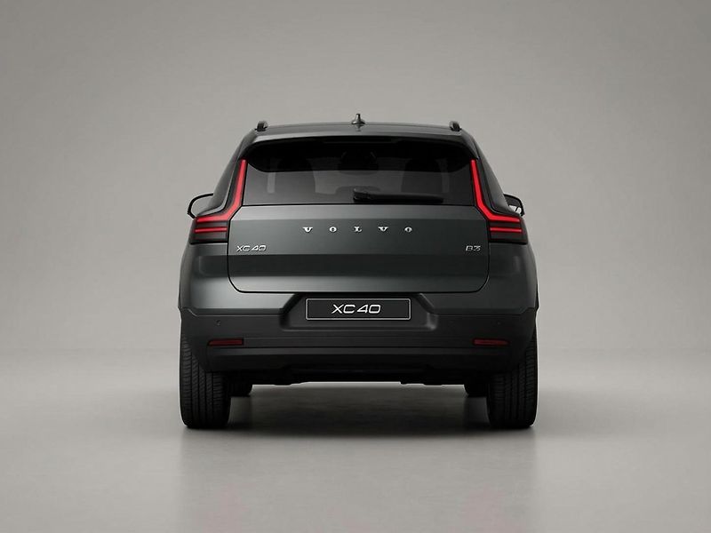Volvo XC40 (2026) B3 PLUS DARK  - fotka 6 z 16