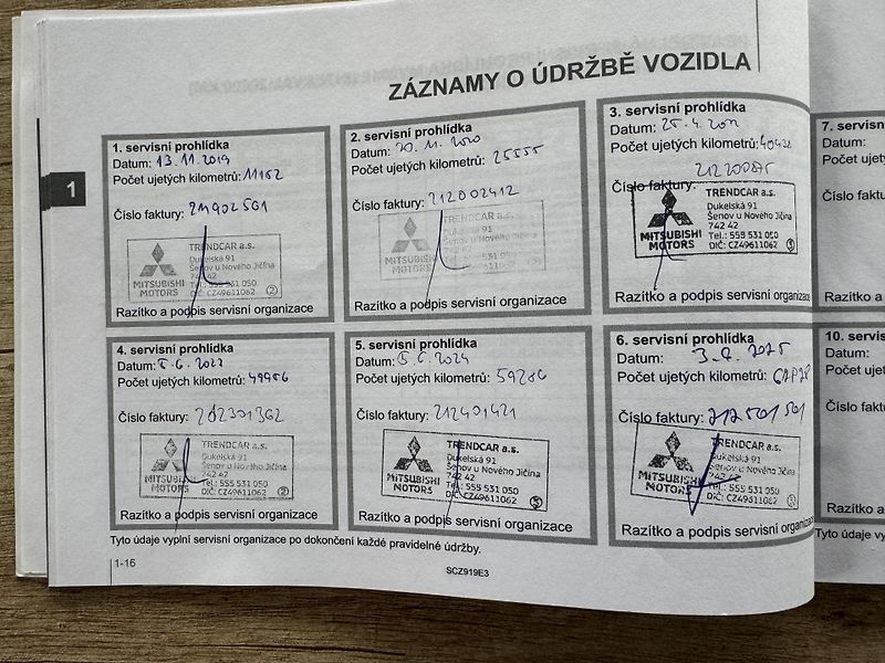 Mitsubishi Eclipse Cross 1,5T 4x4,INSTYLE,ČR,1.MAJ. - fotka 17 z 17