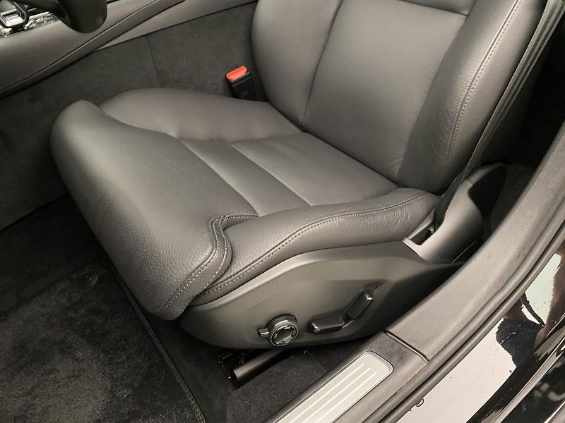 Volvo V90 T6 AWD PLUG-IN DARK PLUS AUT - fotka 25 z 59