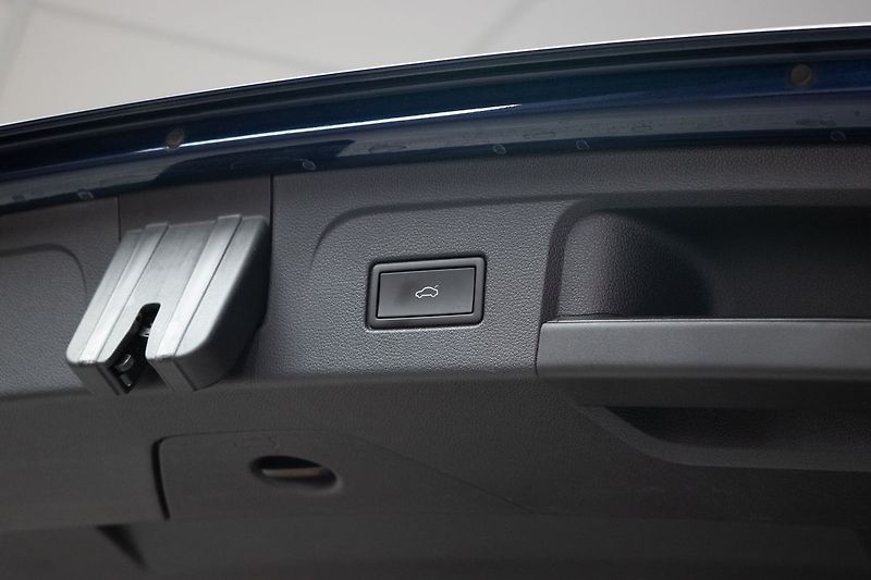 Volkswagen Touran 1.5 TSI TAŽNÉ*7.MÍST*DPH*ČR 1M - fotka 43 z 45