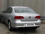 Volkswagen Passat (2011) 1.4 TSi, AC, výhřev sed - náhled 6