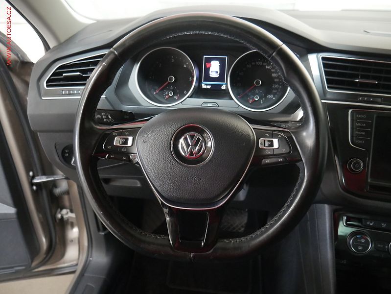 Volkswagen Tiguan (2017) 2.0 TDI, DSG - fotka 12 z 18