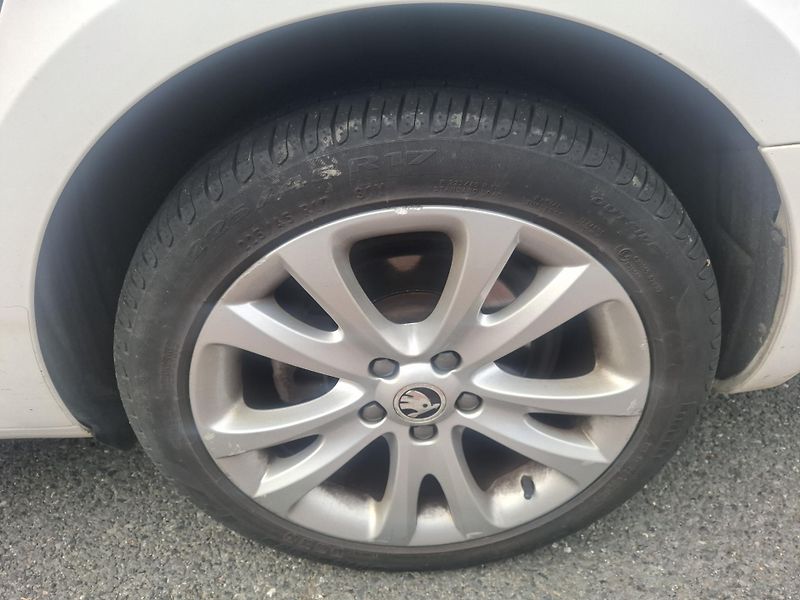 Škoda Superb (2015) II,2.0 TDI,Elegance,xenon,nav - fotka 8 z 17