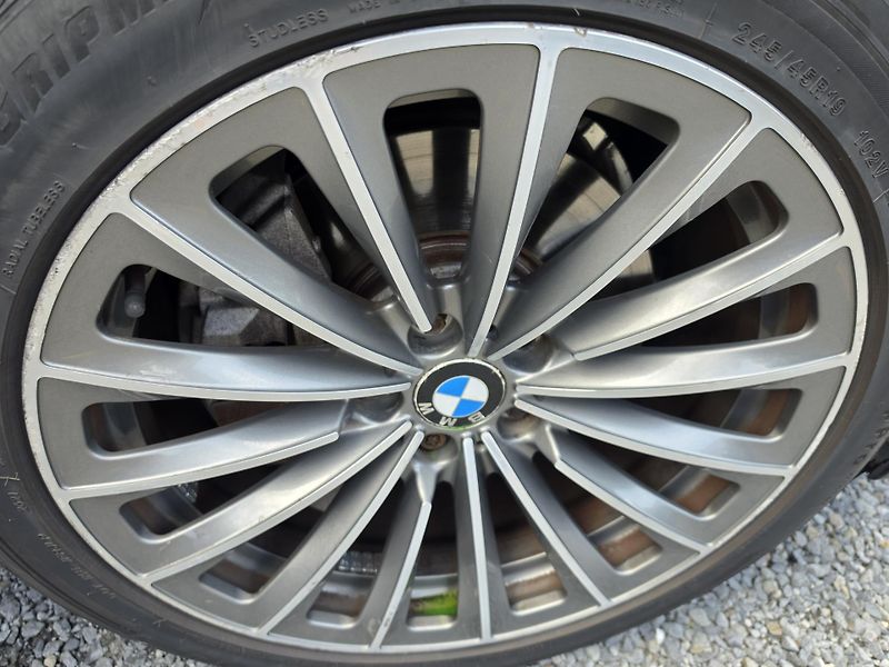 BMW Řada 7 730d  - fotka 7 z 19