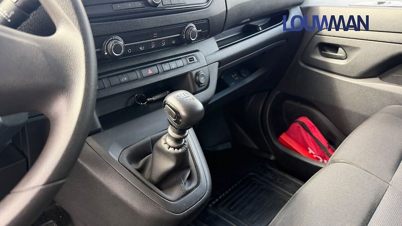Opel Combo 1.5D LIFE - fotka 13 z 26