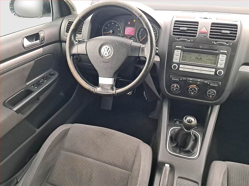 Volkswagen Golf (2007) 1.6, po STK, jezdí výborně - fotka 7 z 17