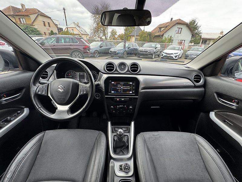 Suzuki Vitara (2017) 1.6i VVT LED Allgrip Kamera - fotka 6 z 50
