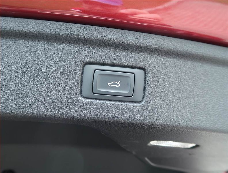Audi A5 (2018) S-Line 2.0 TDI - fotka 18 z 18