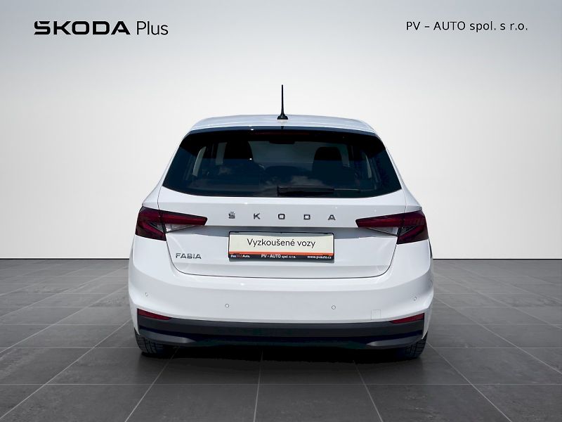 Škoda Fabia (2024) 1.0 TSI 70kW Ambition Plus - fotka 29 z 32